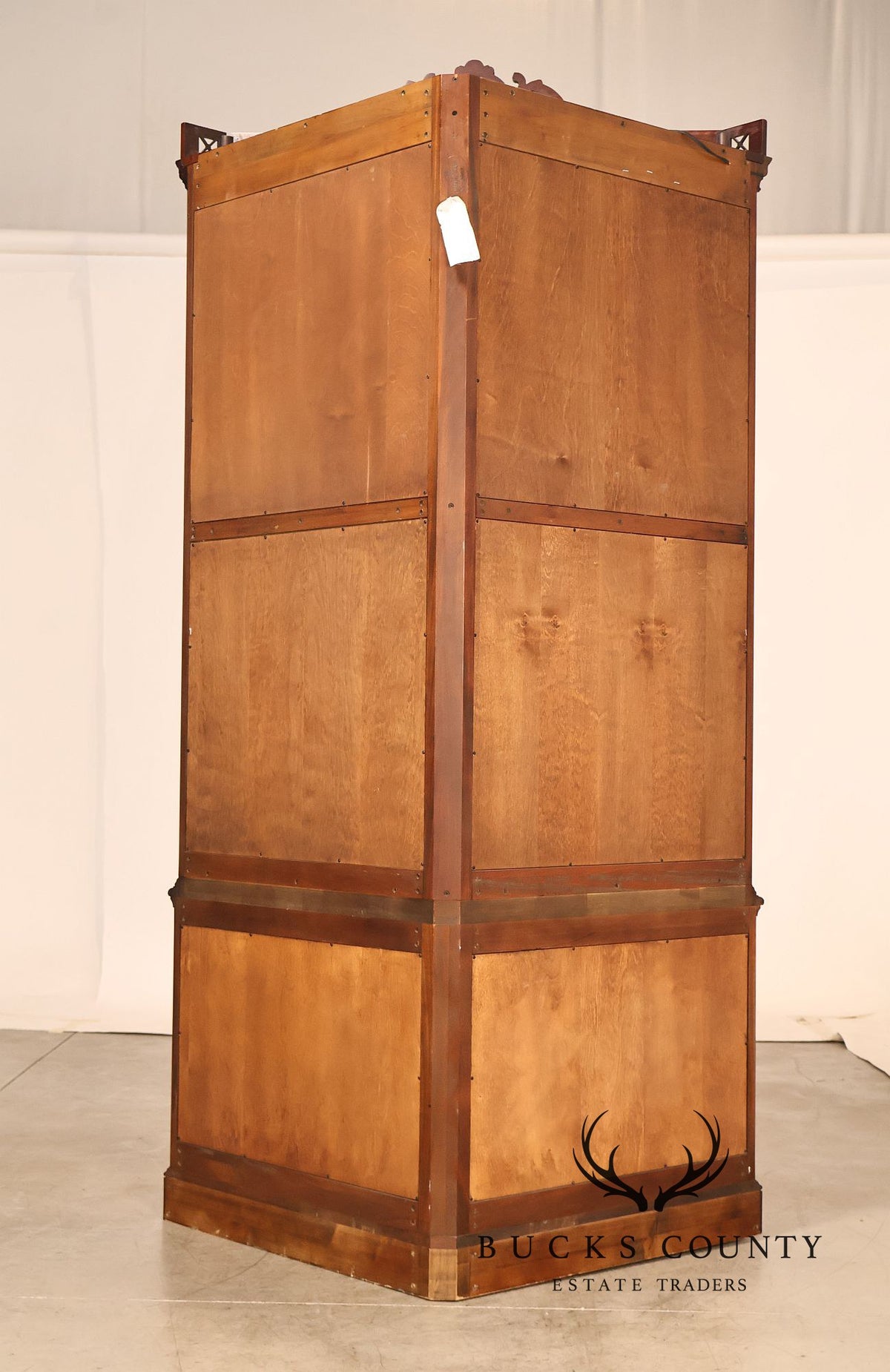 Henkel Harris Mahogany Chippendale Style Corner China Cabinet