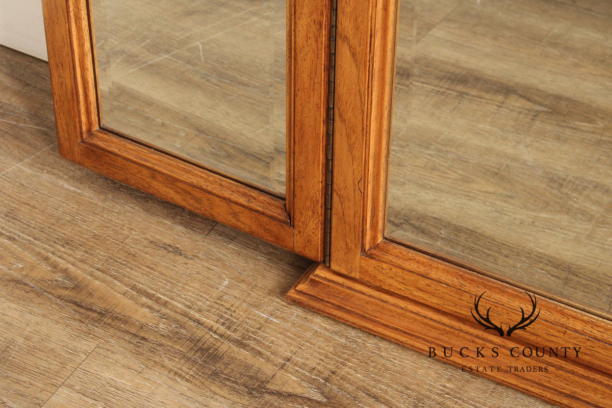 Thomasville 'Camille' French Provincial Style Tri-Fold Dresser Mirror