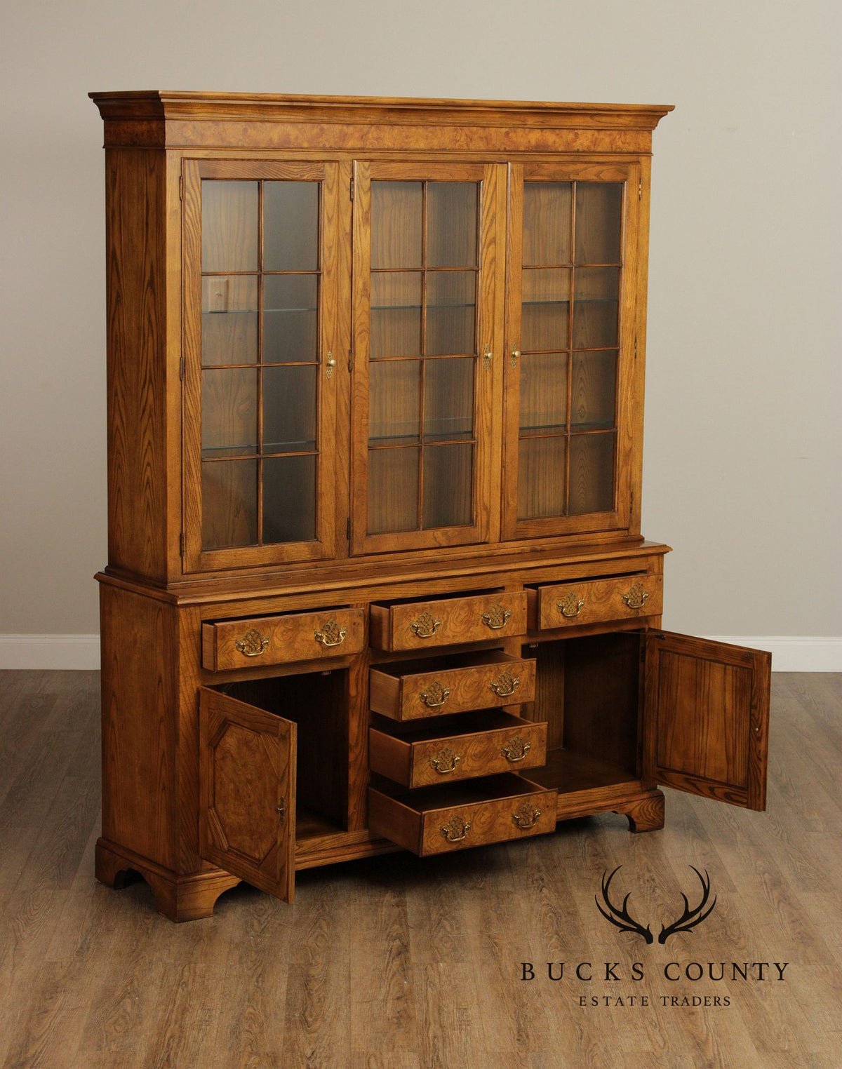 Baker Furniture Georgian Style Burled Oak Breakfront China Cabinet