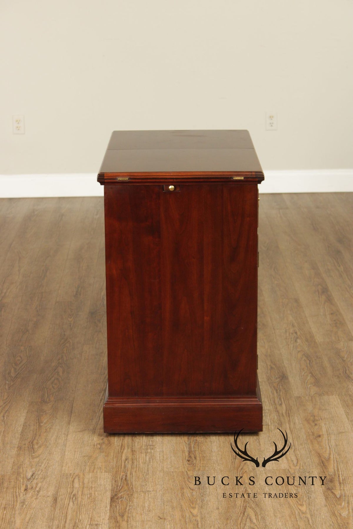 Stickley Traditional Mahogany Flip-Top Server Cabinet