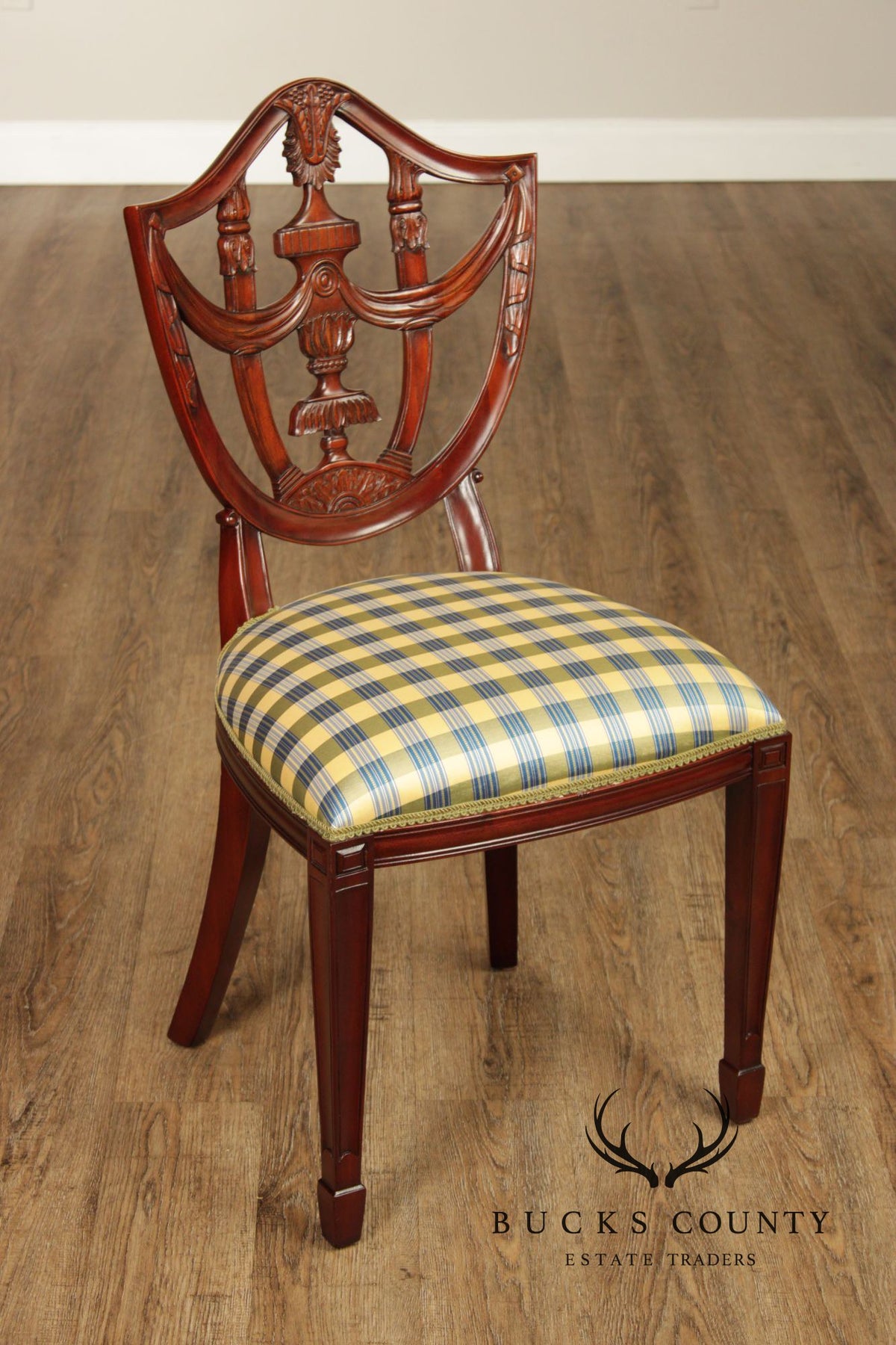 Maitland Smith Hepplewhite Style Set Of Seven Shield Back Mahogany Dining Chairs