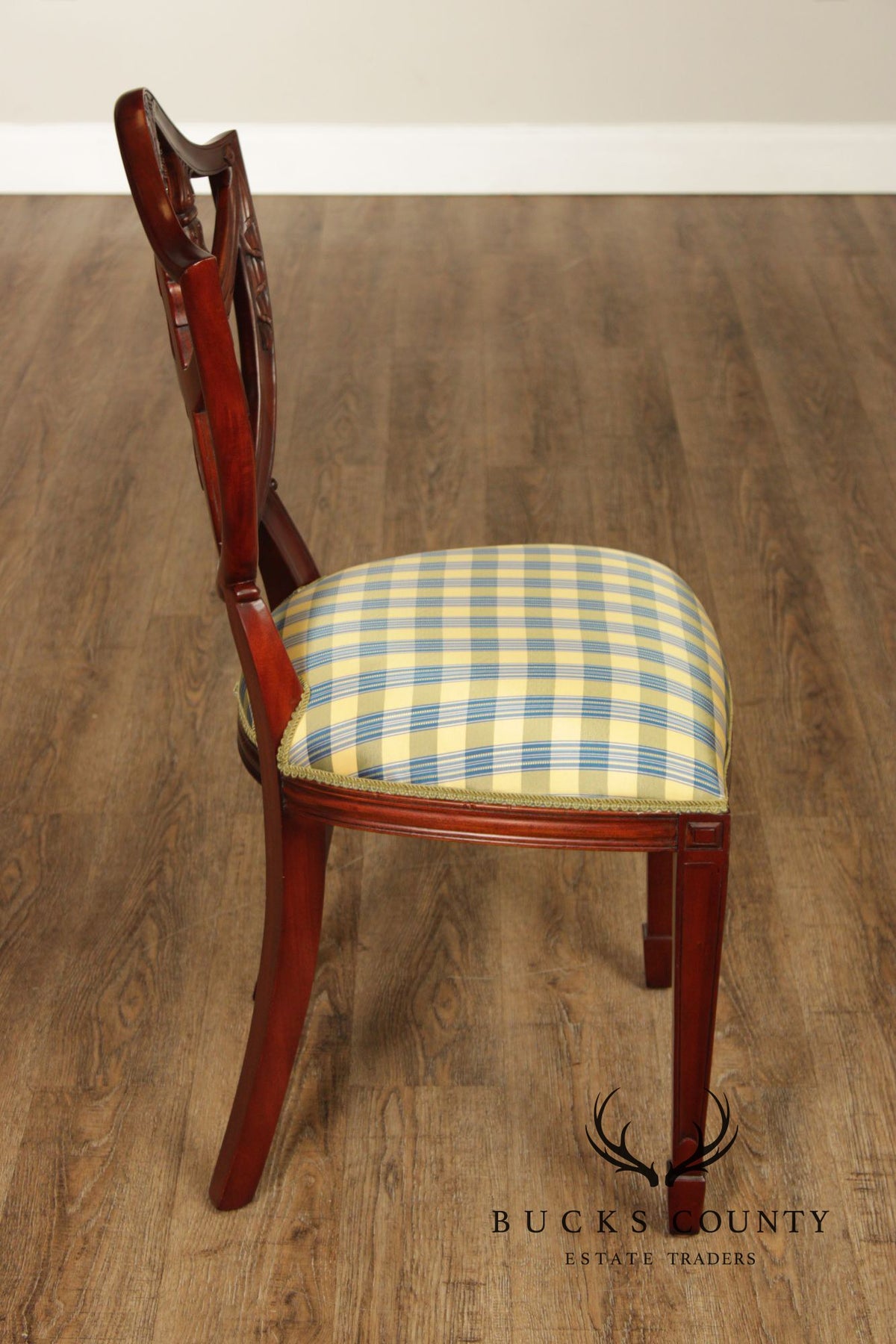 Maitland Smith Hepplewhite Style Set Of Seven Shield Back Mahogany Dining Chairs