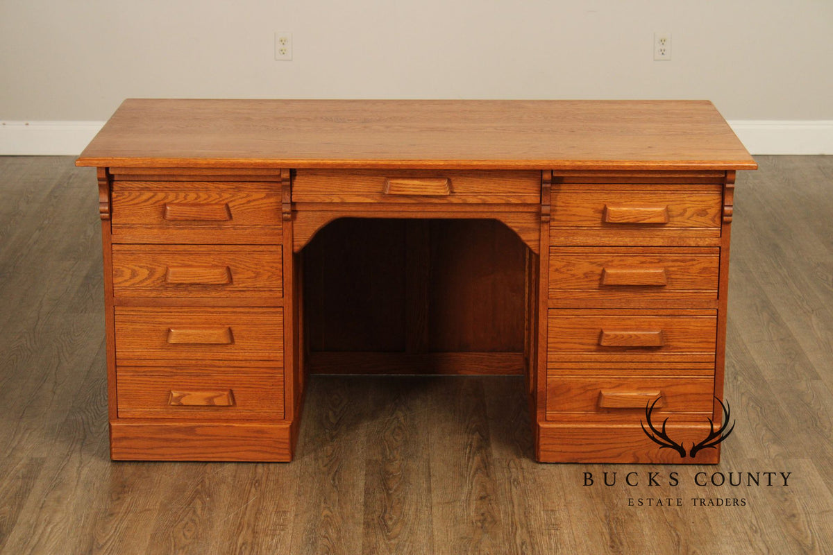 Custom Quality Traditional Solid Oak Kneehole Desk