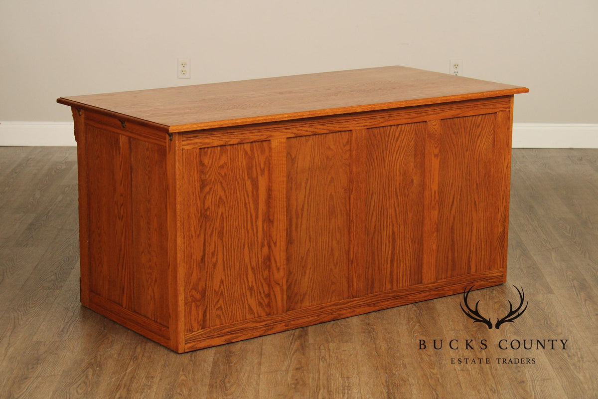Custom Quality Traditional Solid Oak Kneehole Desk