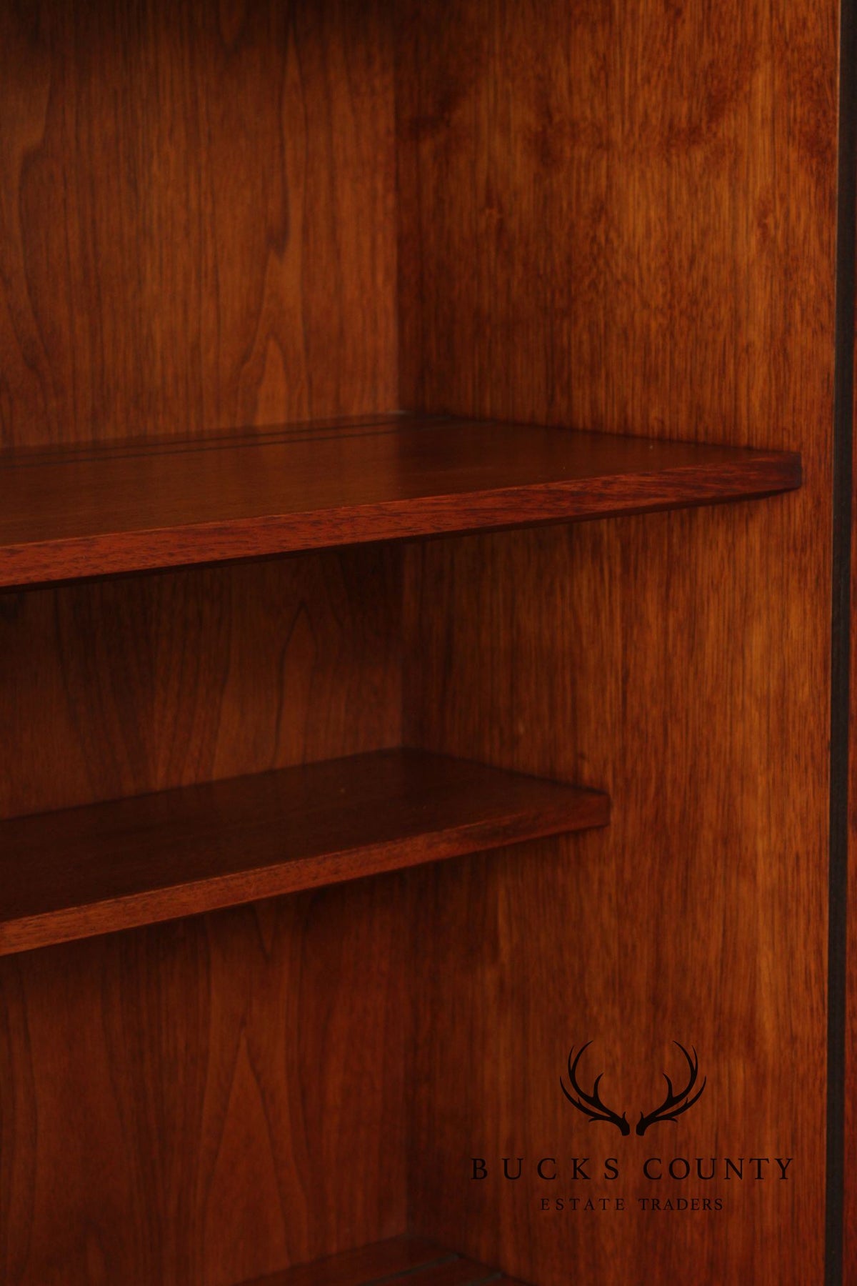Lane 'Tuxedo' Mid Century Modern Walnut China Cabinet