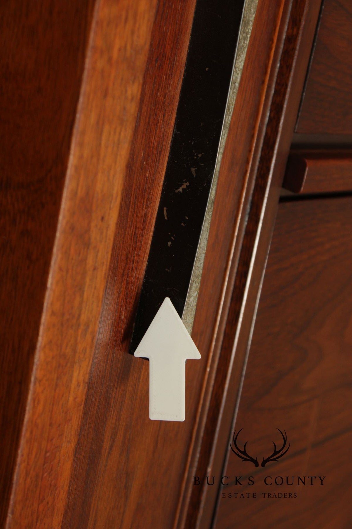 Lane 'Tuxedo' Mid Century Modern Walnut China Cabinet