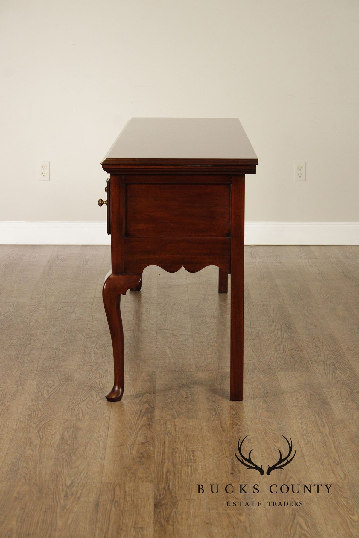 Henkel-Harris Jamestown Colony Mahogany Queen Anne Style Sideboard