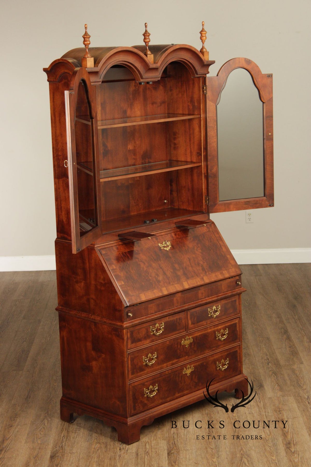 Henredon Aston Court Georgian Style Secretary Desk With Bookcase