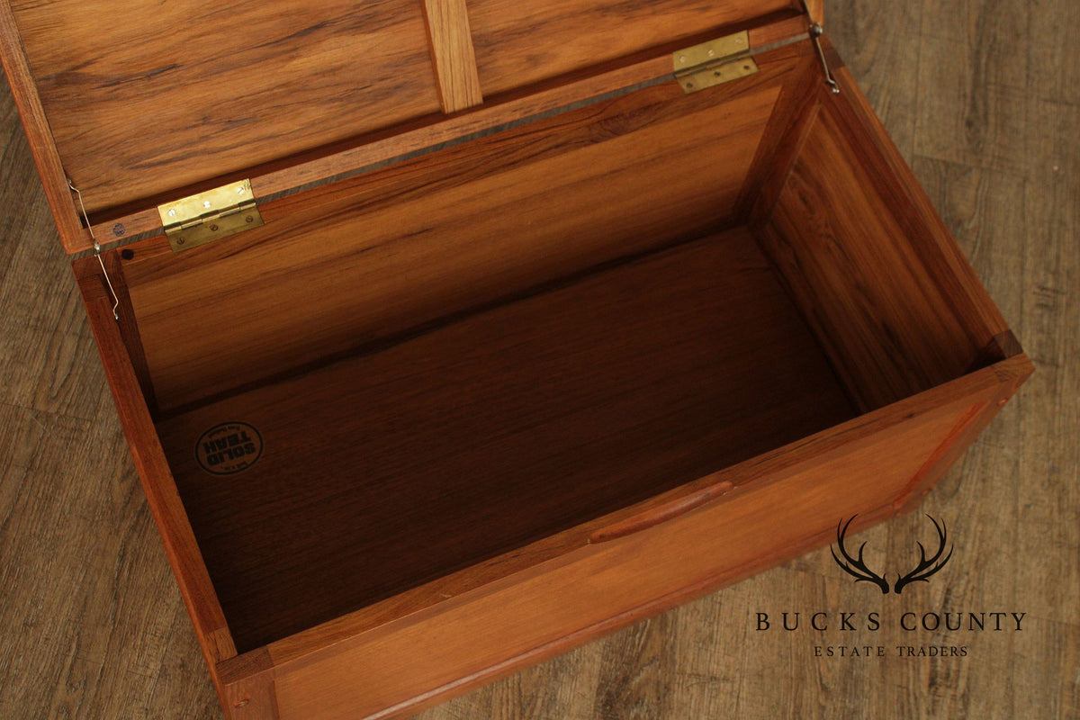Teak N'Yu Danish Modern Style Teak Blanket Chest