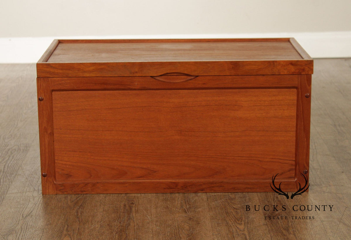 Teak N'Yu Danish Modern Style Teak Blanket Chest
