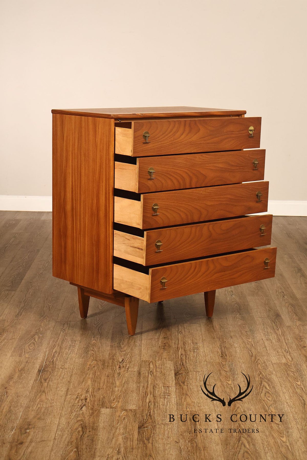 Stanley Furniture Mid Century Modern Chest of Drawers