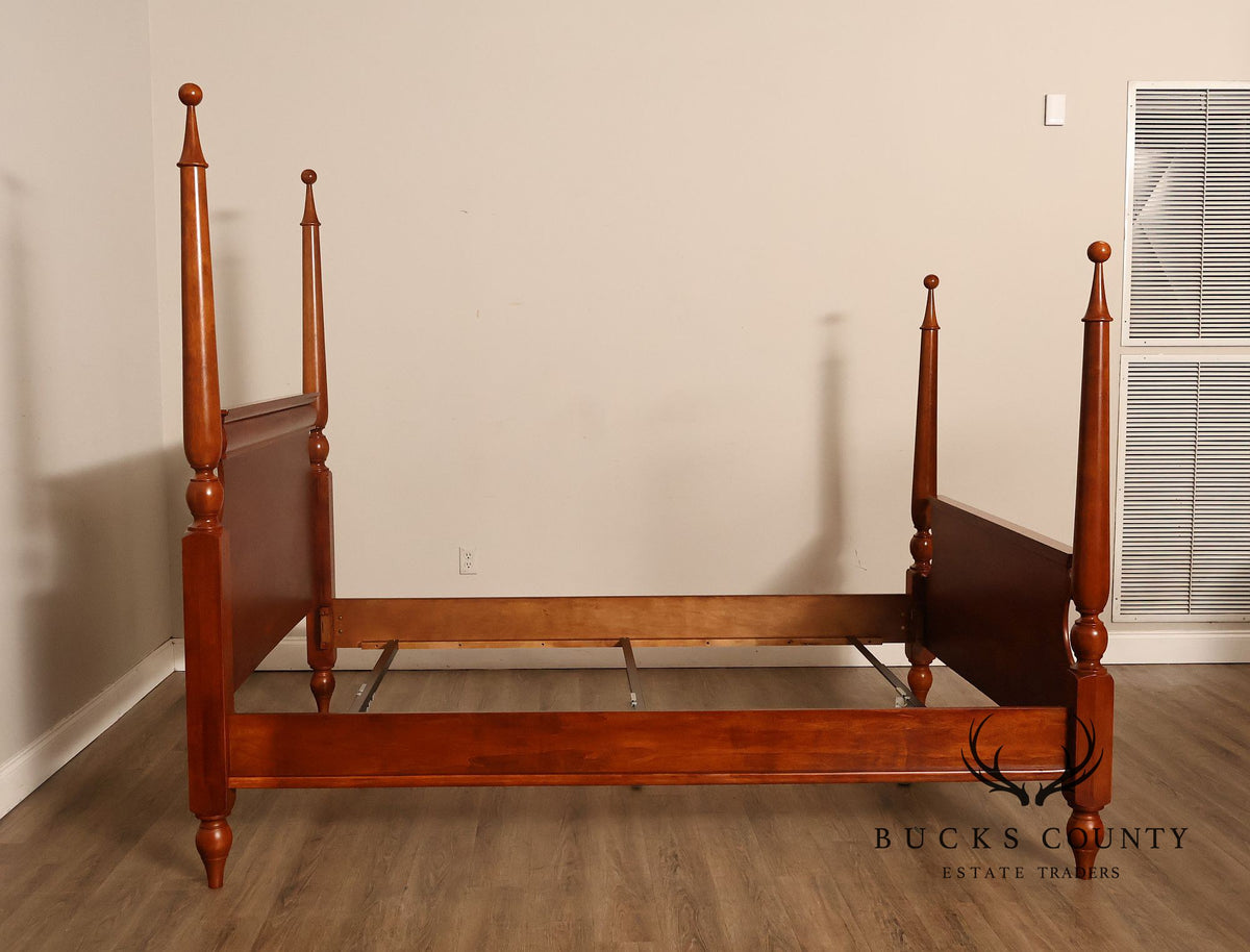 Vintage Traditional Early American Style Queen Size Four Poster Bed