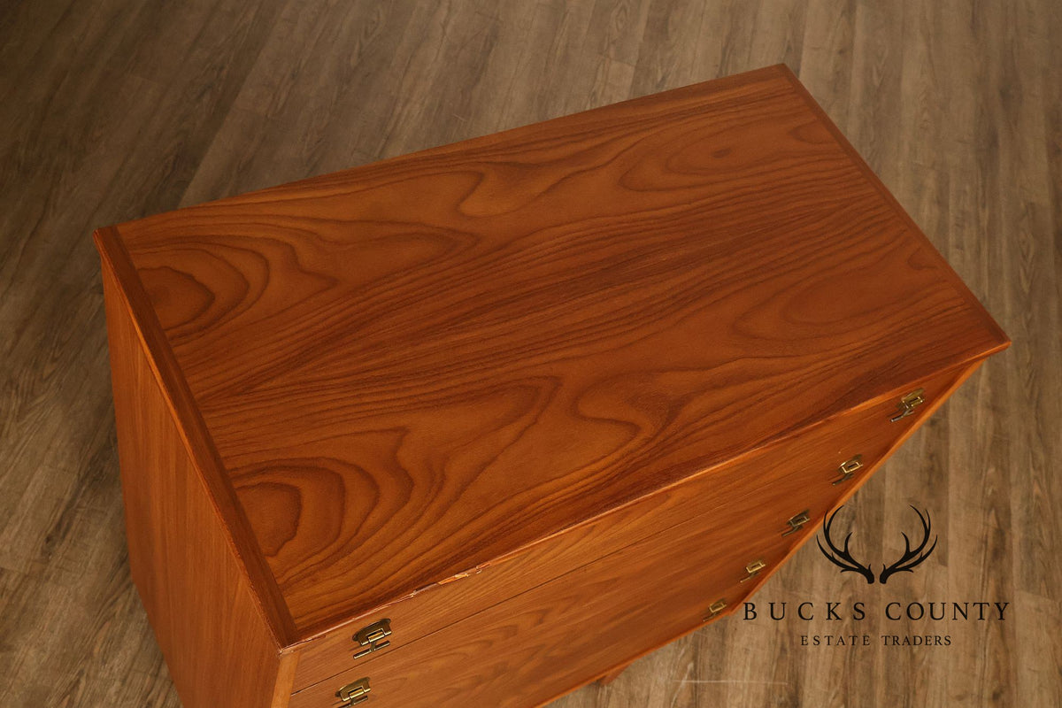 Stanley Furniture Mid Century Modern Chest of Drawers
