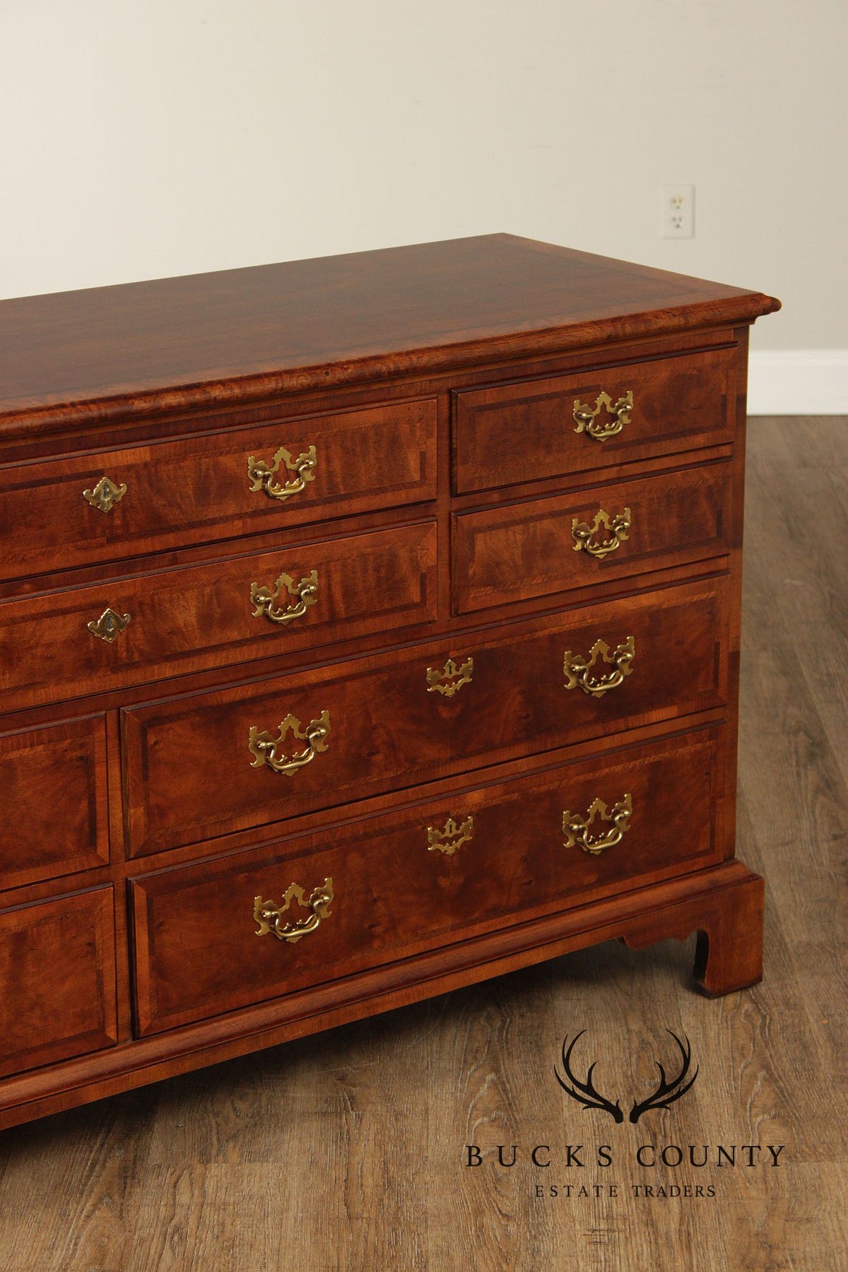 Henredon Aston Court Mahogany Ten Drawer Dresser