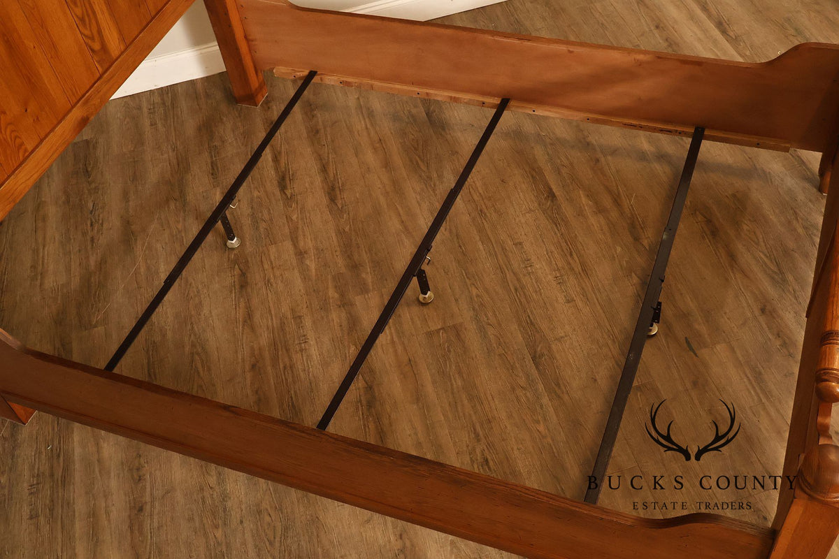 Broyhill Attic Heirlooms Country Style Queen Oak Bed Frame