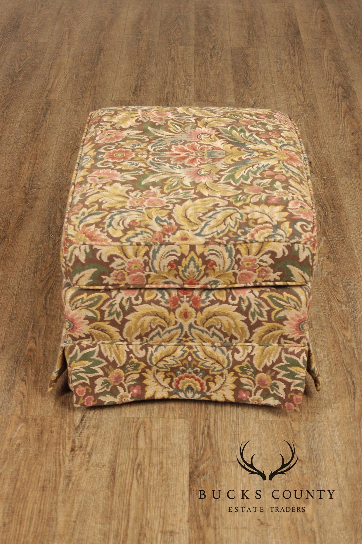 TRS Furniture Traditional Floral Upholstered Club Chair And Ottoman