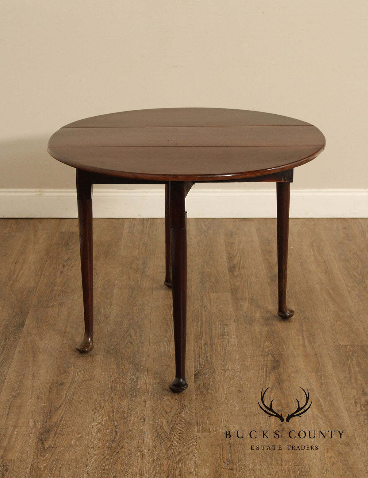 Queen Anne Style Mahogany Drop-Leaf Table