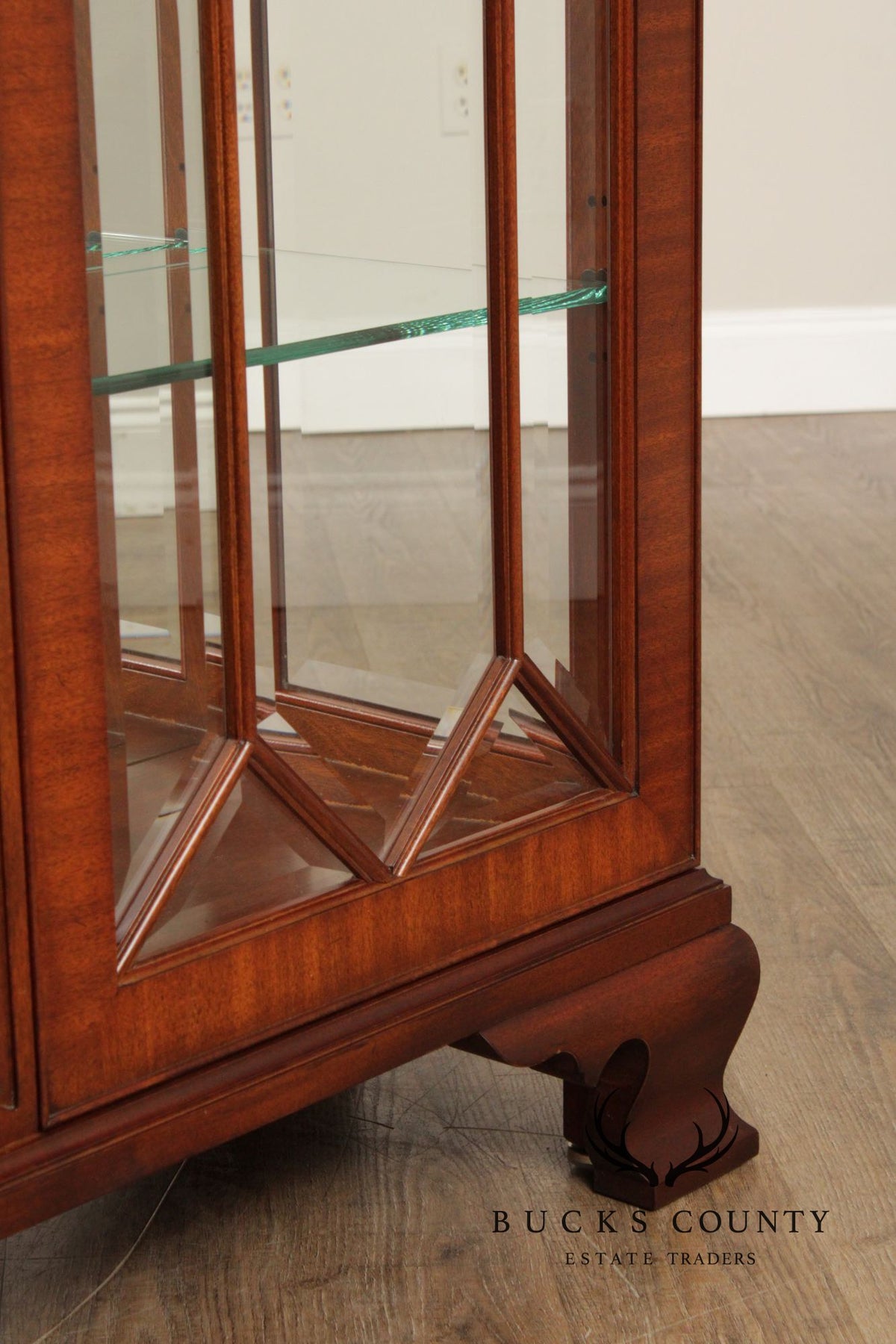 Henkel Harris Georgian Style Mahogany Display Case Cabinet