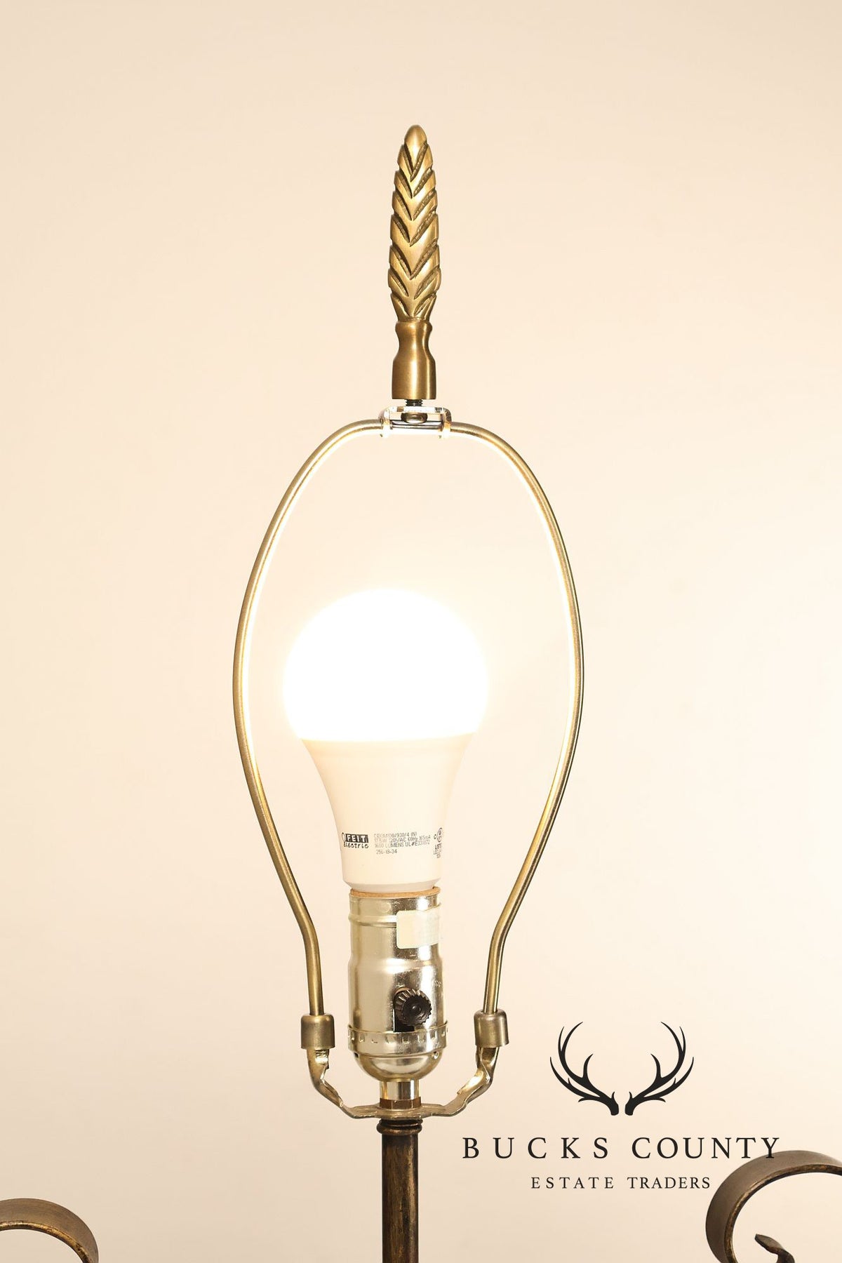 Contemporary Iron Table Lamp