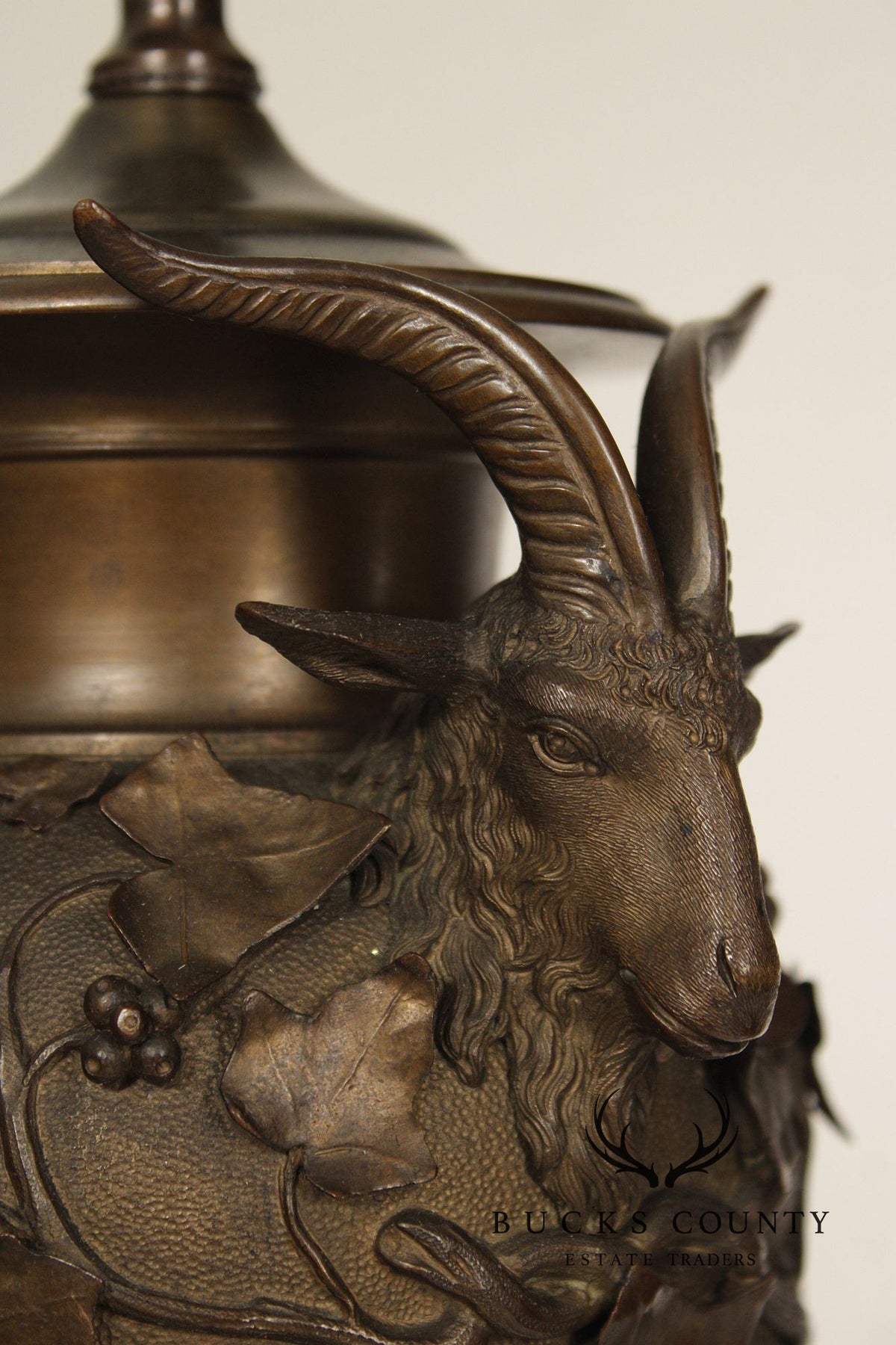 Benedetto Boschetti Classical Style Pair of Bronze Urn Table Lamps