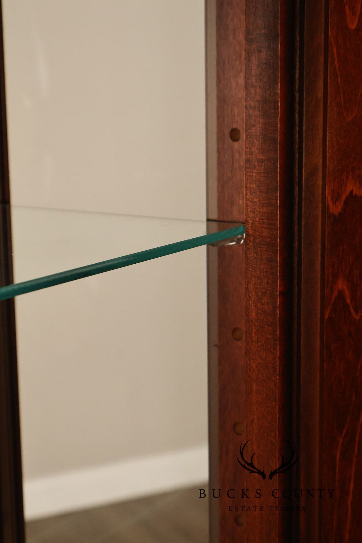 Pulaski Furniture Curio Display Cabinet