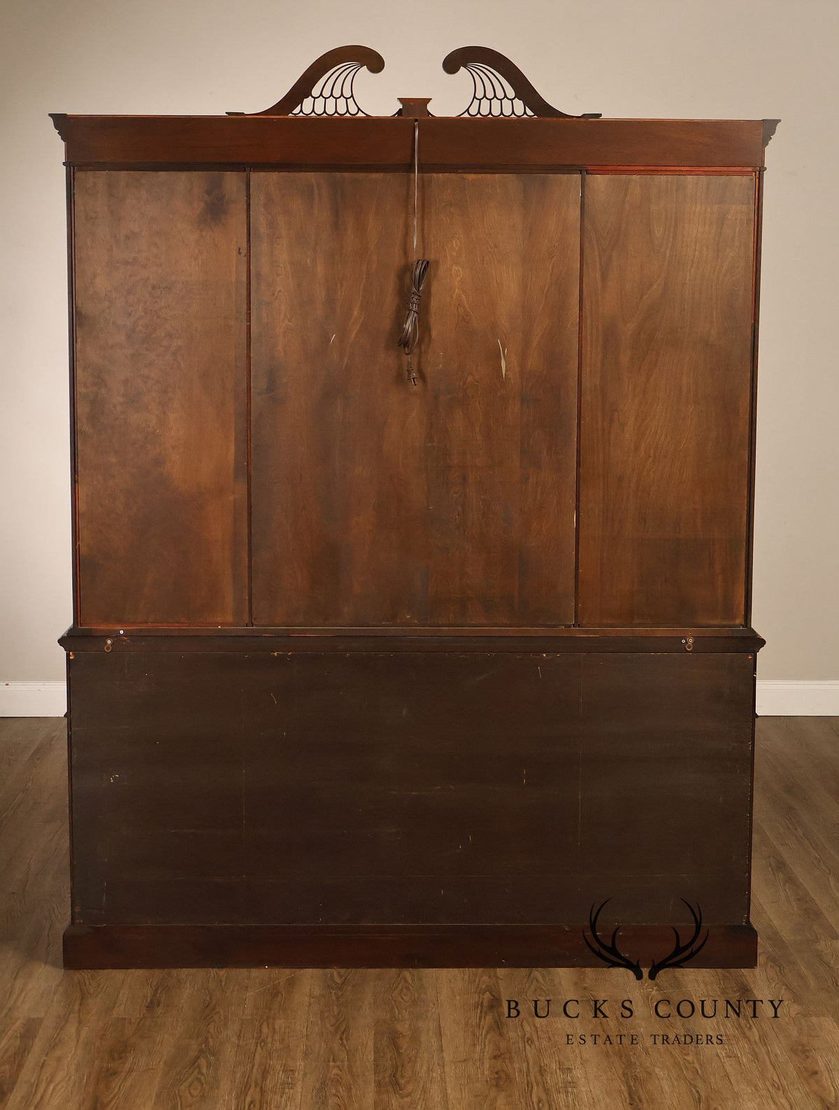 Stickley Georgian Style Mahogany Breakfront China Cabinet