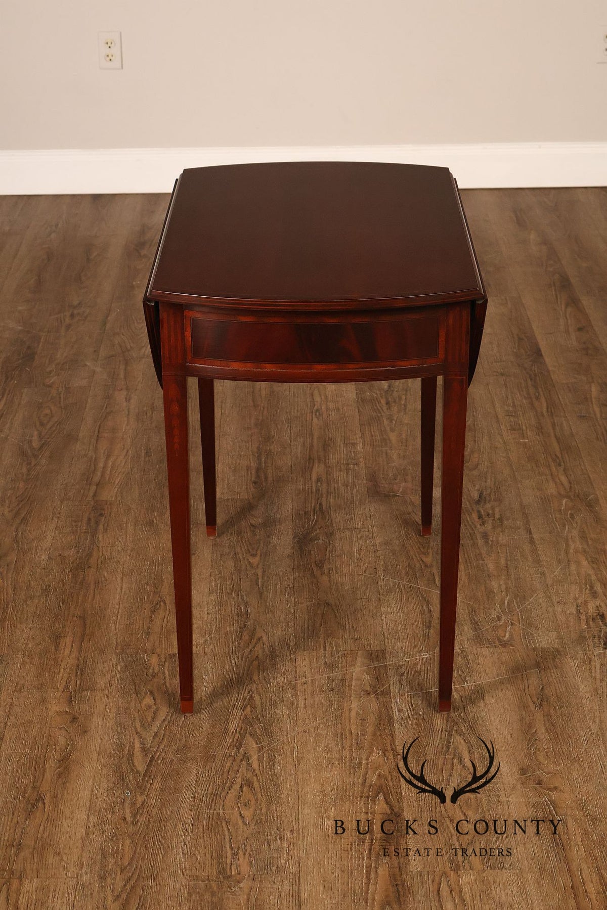 Baker Federal Style Mahogany Pembroke Drop-Leaf Side Table