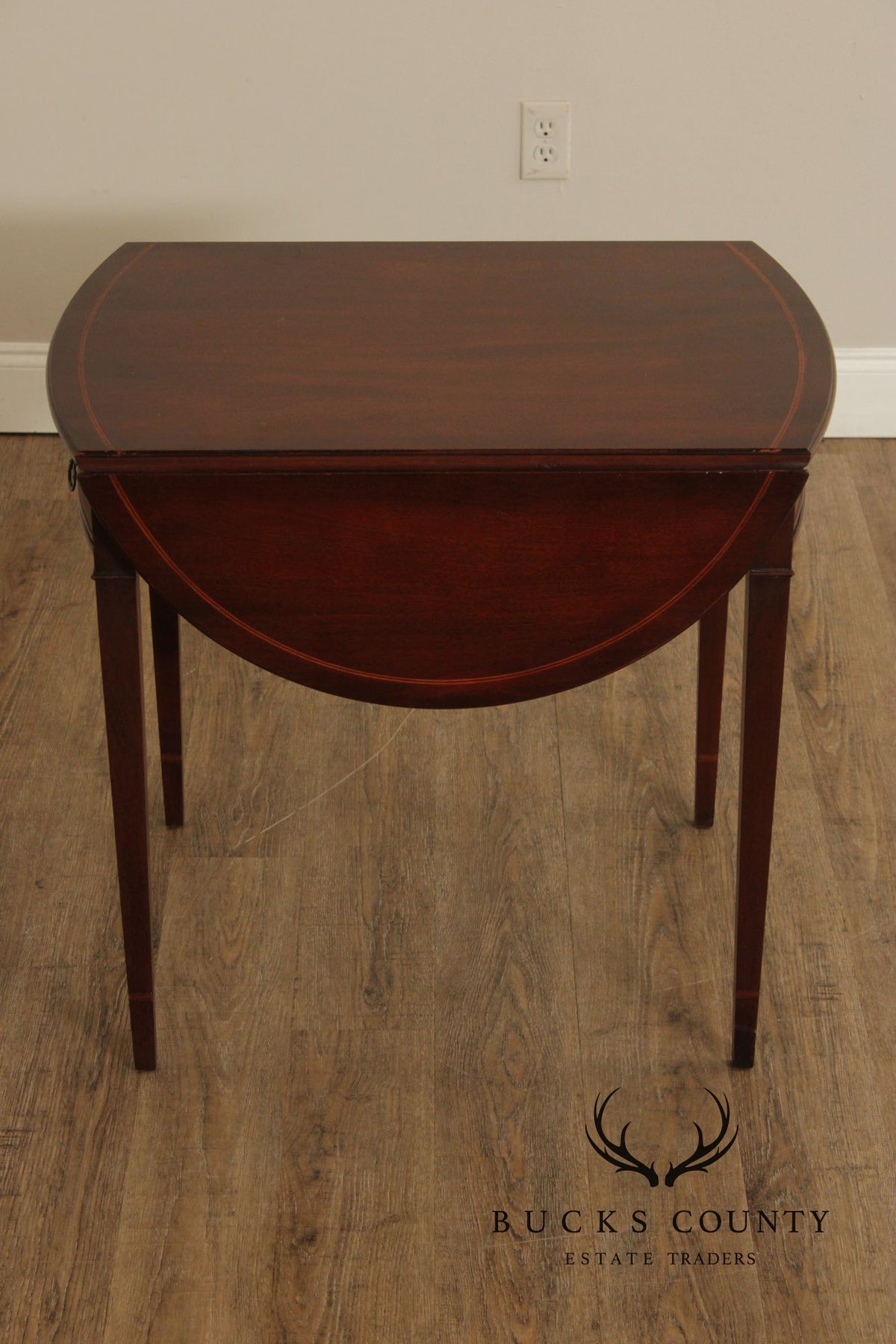Brandt Federal Style Vintage Pair of Mahogany Pembroke Tables