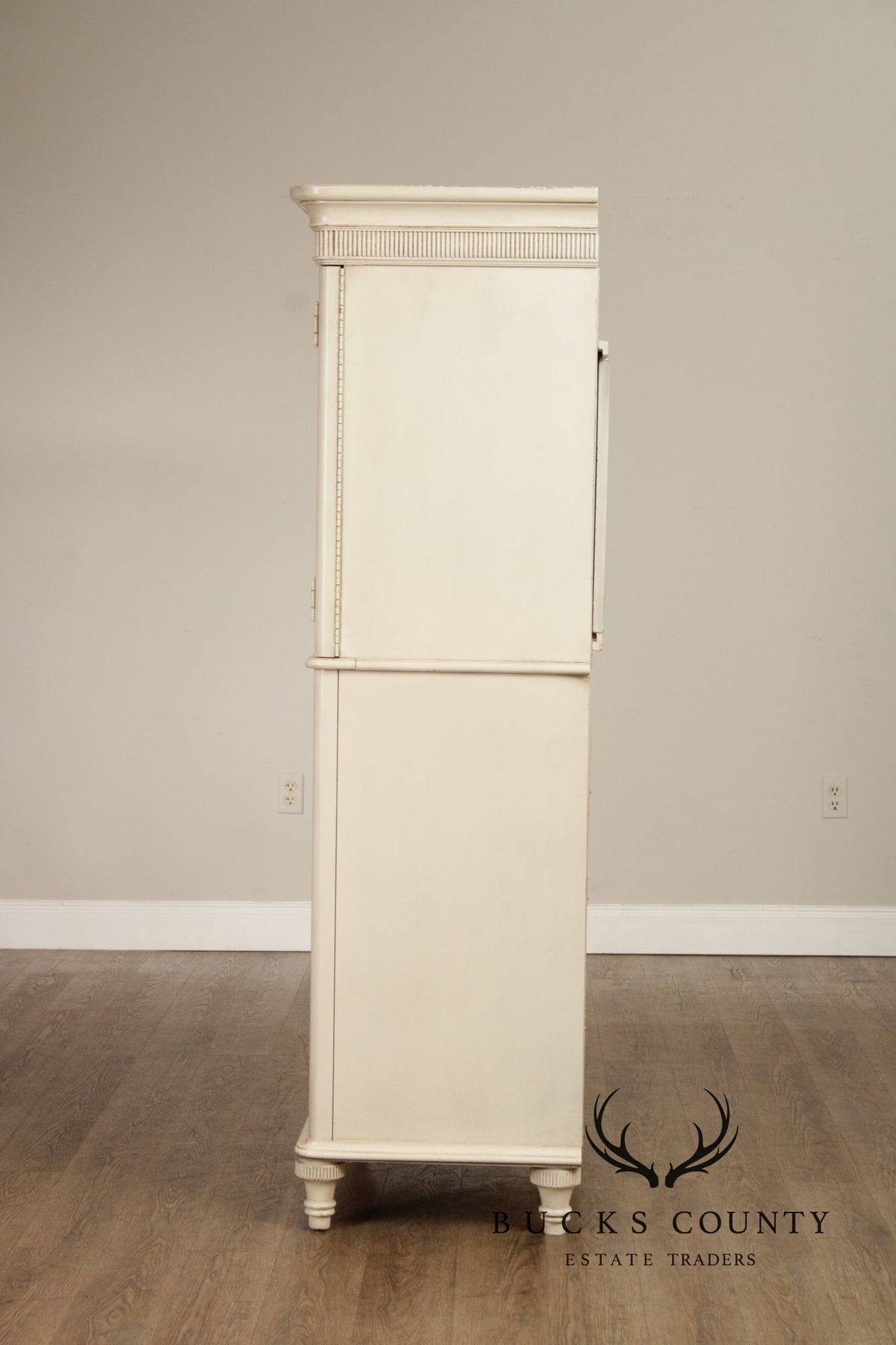 Drexel Heritage 'Chelsea Cottage' Armoire