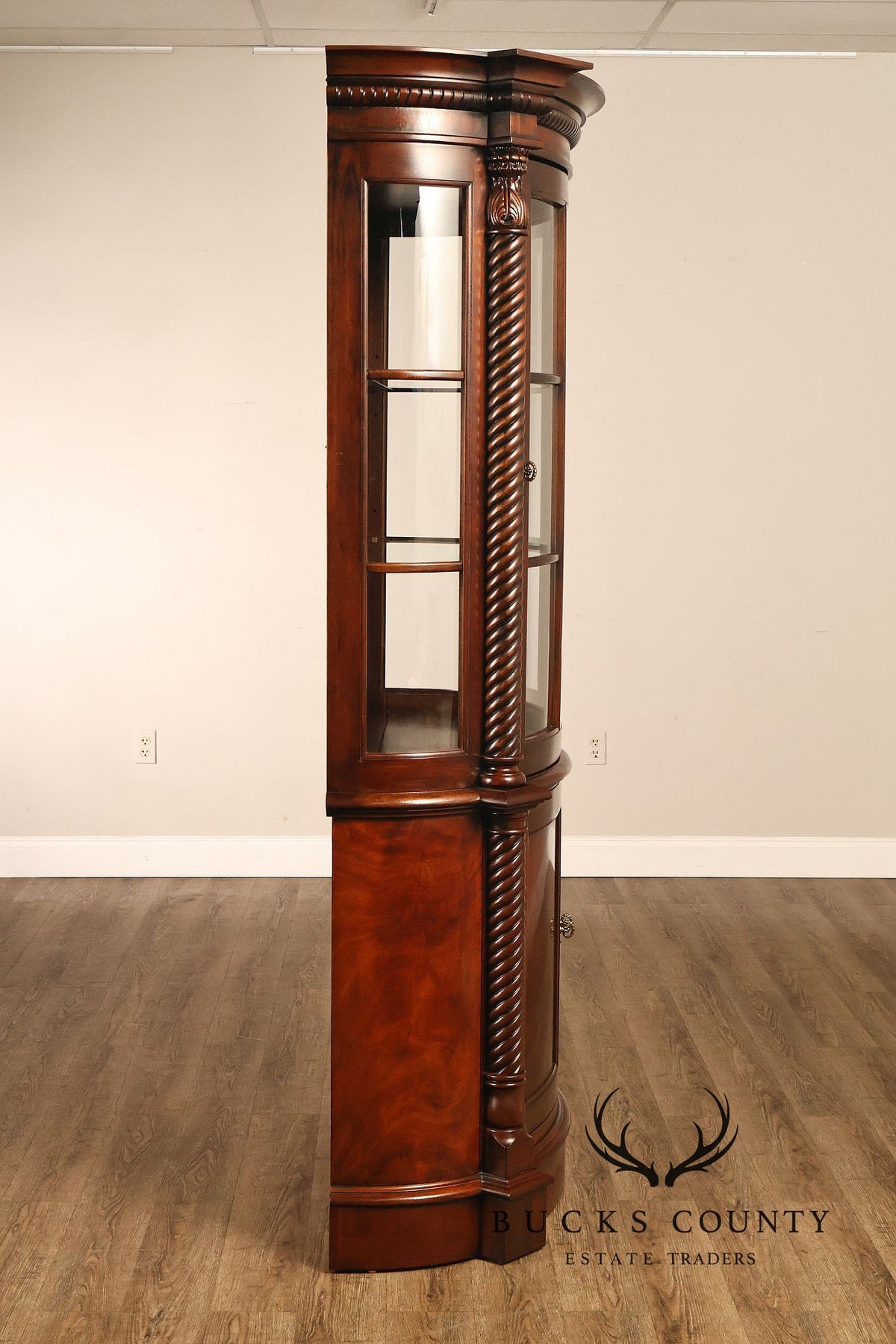 Henredon Regency Style Mahogany China Cabinet