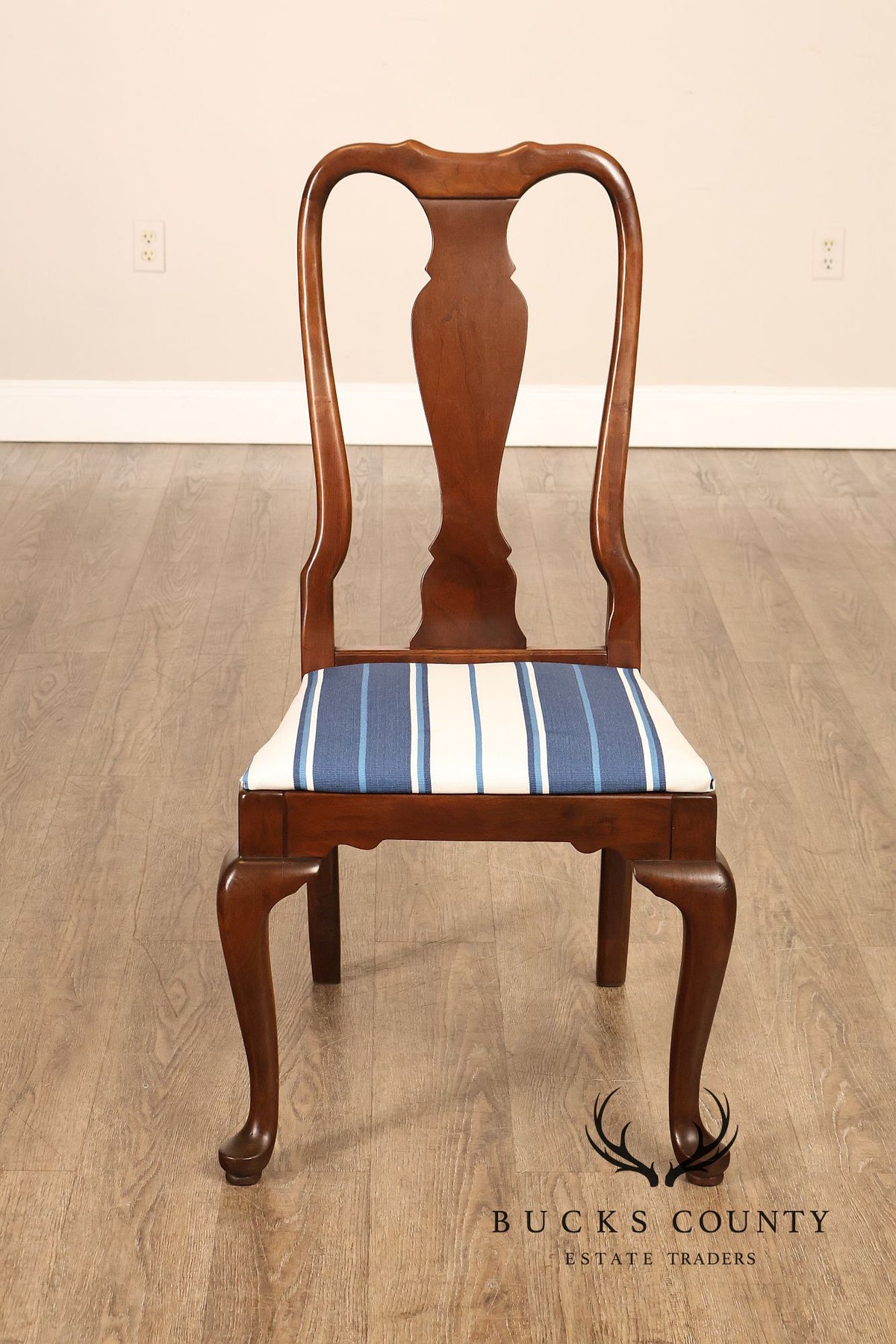 Ethan Allen Queen Anne Style Set Of Six Cherry Dining Chairs