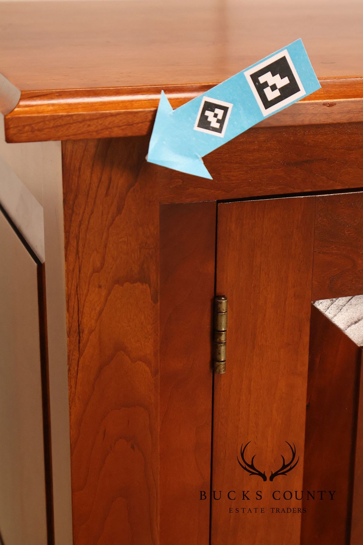 Tom Seely Hepplewhite Style Cherry Sideboard