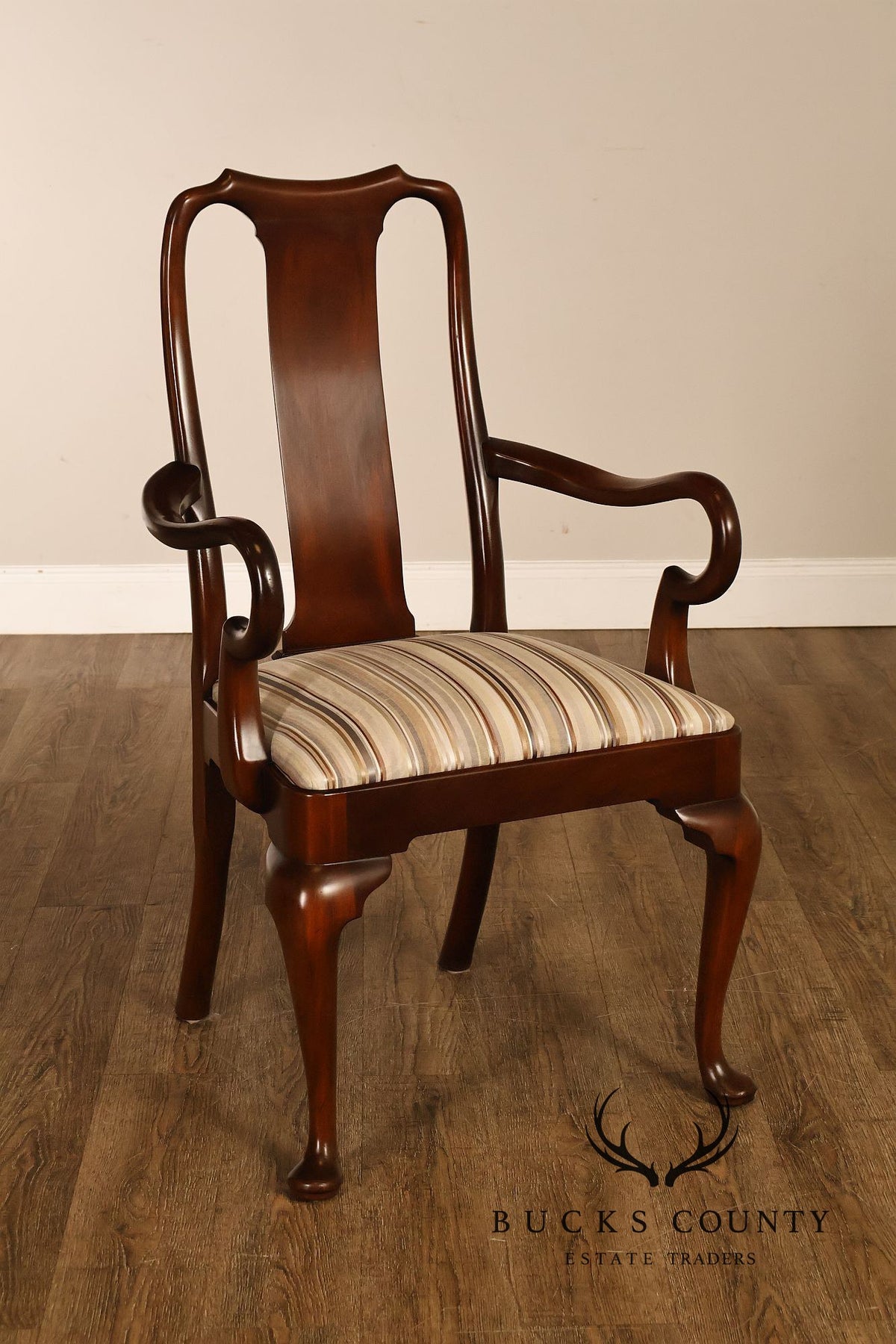 Kittinger Queen Anne Style Set of Six Mahogany Dining Chairs