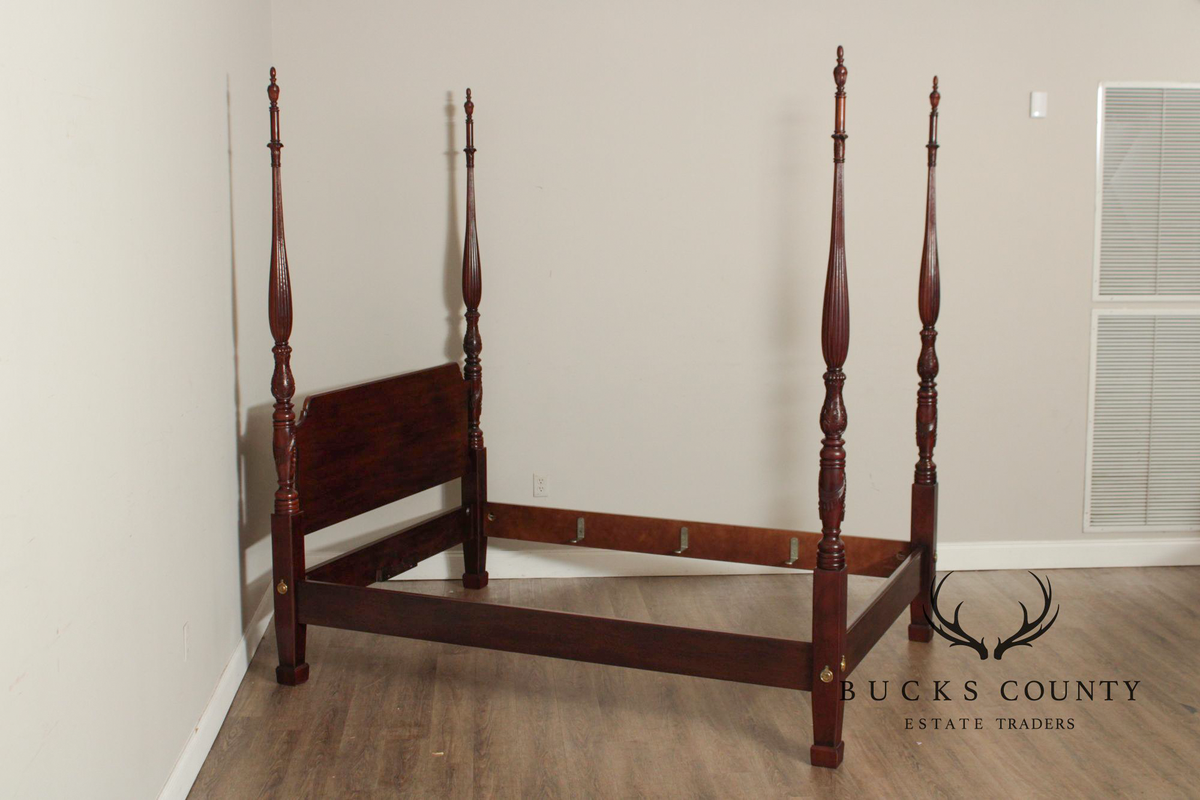 Henredon Georgian Chippendale Style Mahogany Traditional Queen Poster Bed