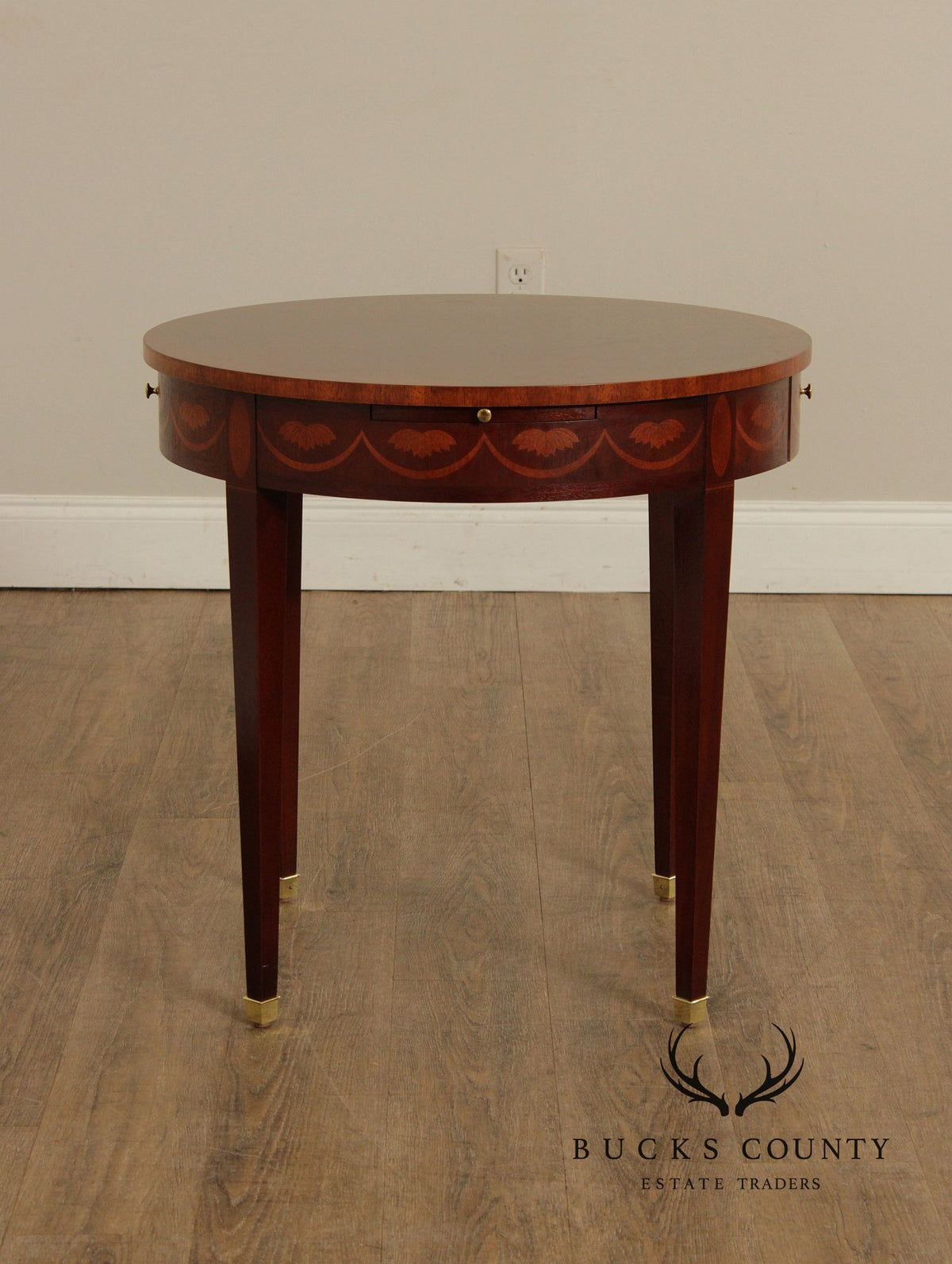 Baker Federal Style Inlaid Mahogany Round occasional Table