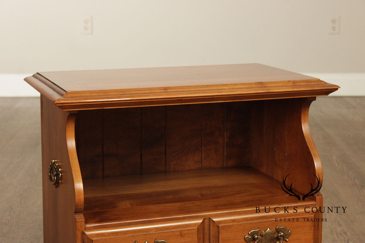 Sprague & Carleton Solid Maple Pair One Drawer Nightstands