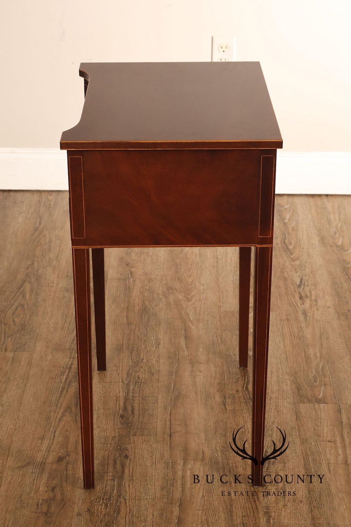 Stickley Colonial Williamsburg Mahogany Inlaid End Table