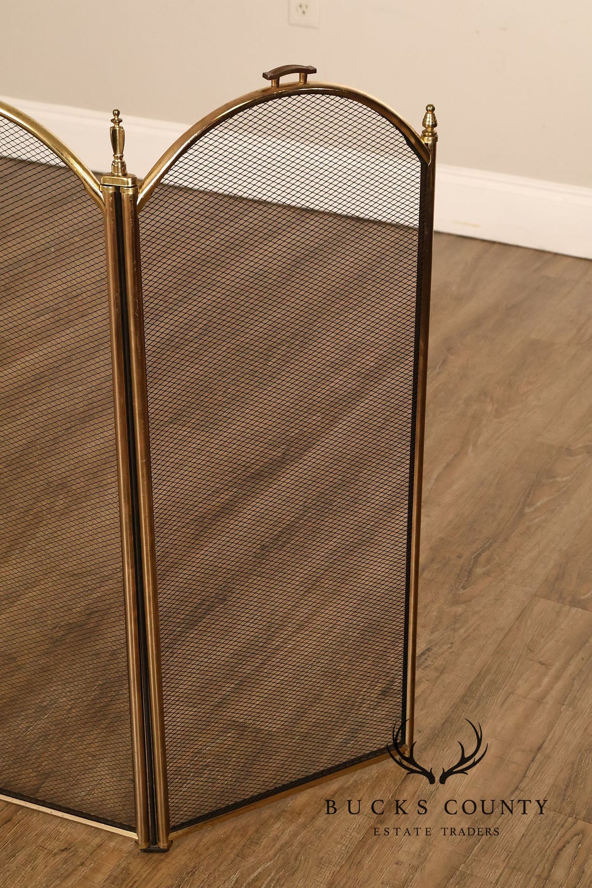 Traditional Four-Panel Arched Fireplace Screen