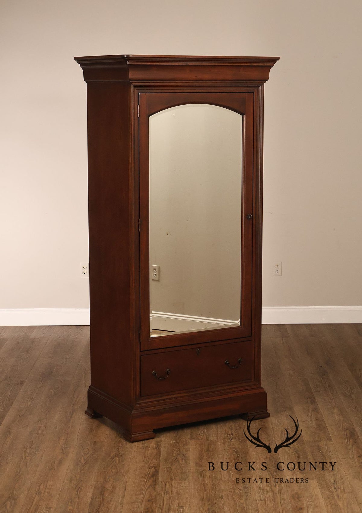 Thomasville Mirrored Dressing Armoire With Mirror Door