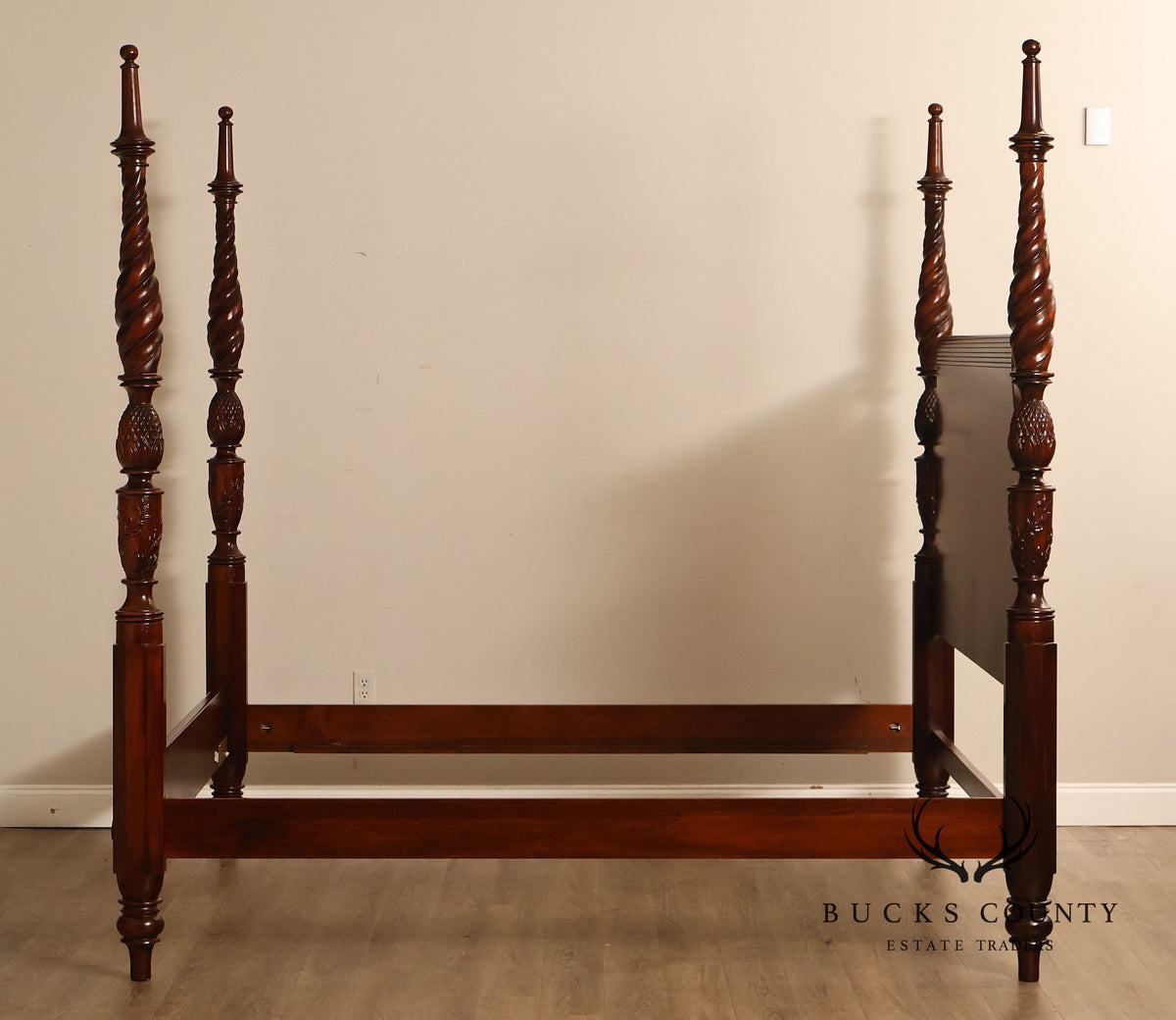 Lexington Furniture Carved Mahogany King Four Poster Bed