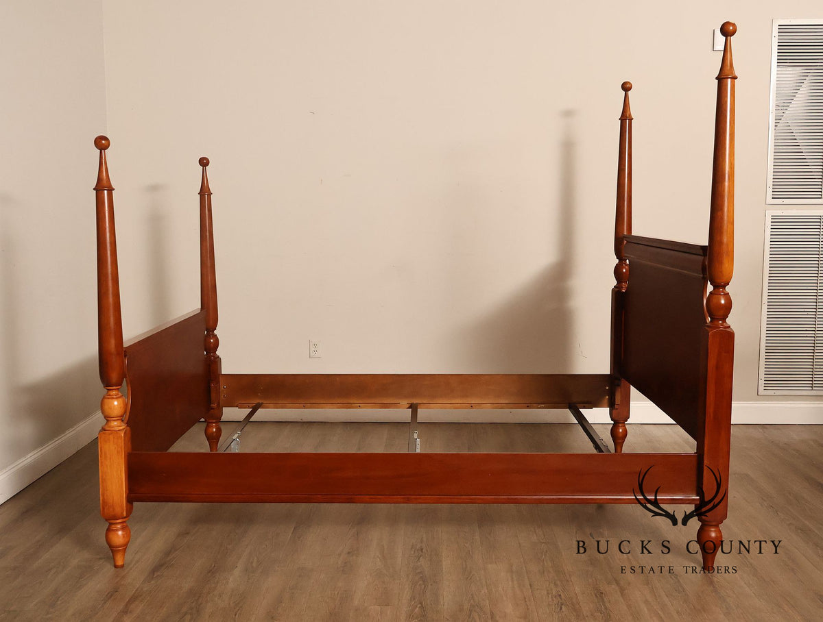 Vintage Traditional Early American Style Queen Size Four Poster Bed