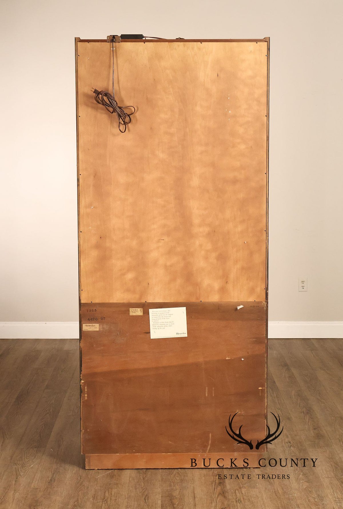 Henredon Scene Three Display Curio Cabinet