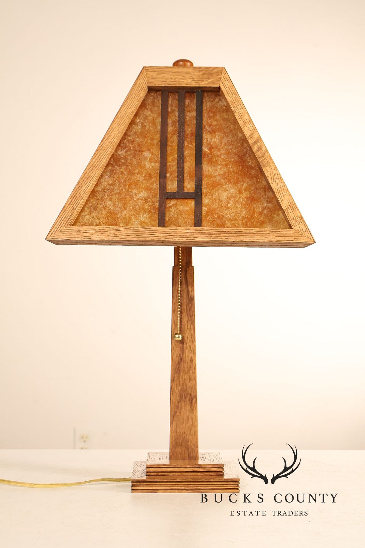 Mission Accomplished Arts And Crafts Style Oak and Mica Desk Lamp
