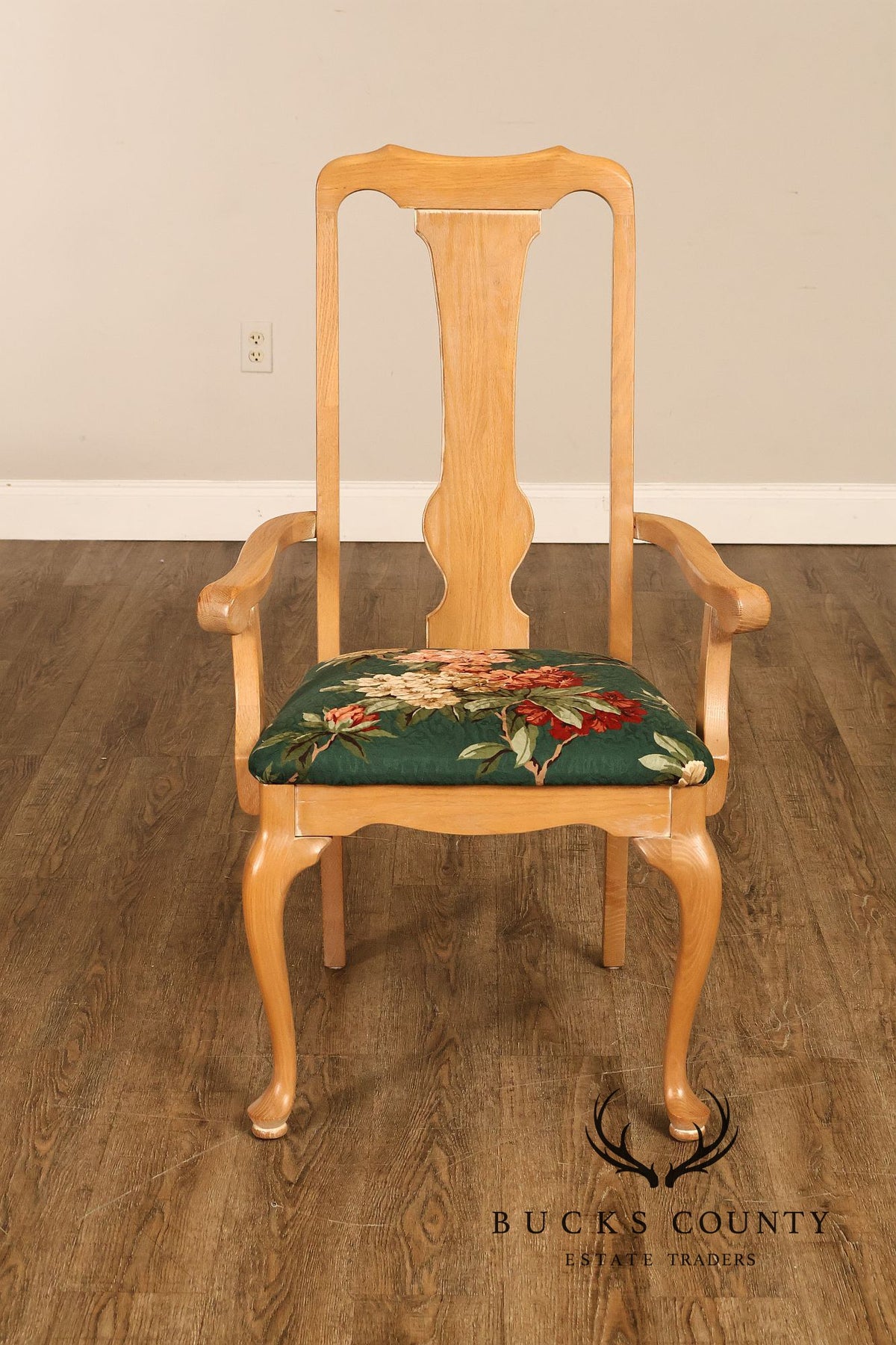 Vintage Hespeler Furniture Dining Table With Two Leaves And Six Dining Chairs