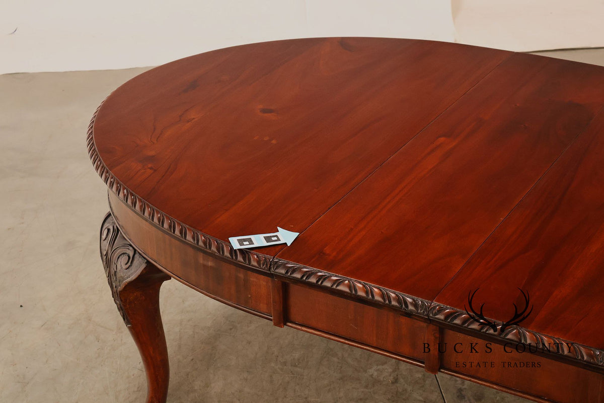 Antique Chippendale Style Mahogany Extendable Oval Dining Table