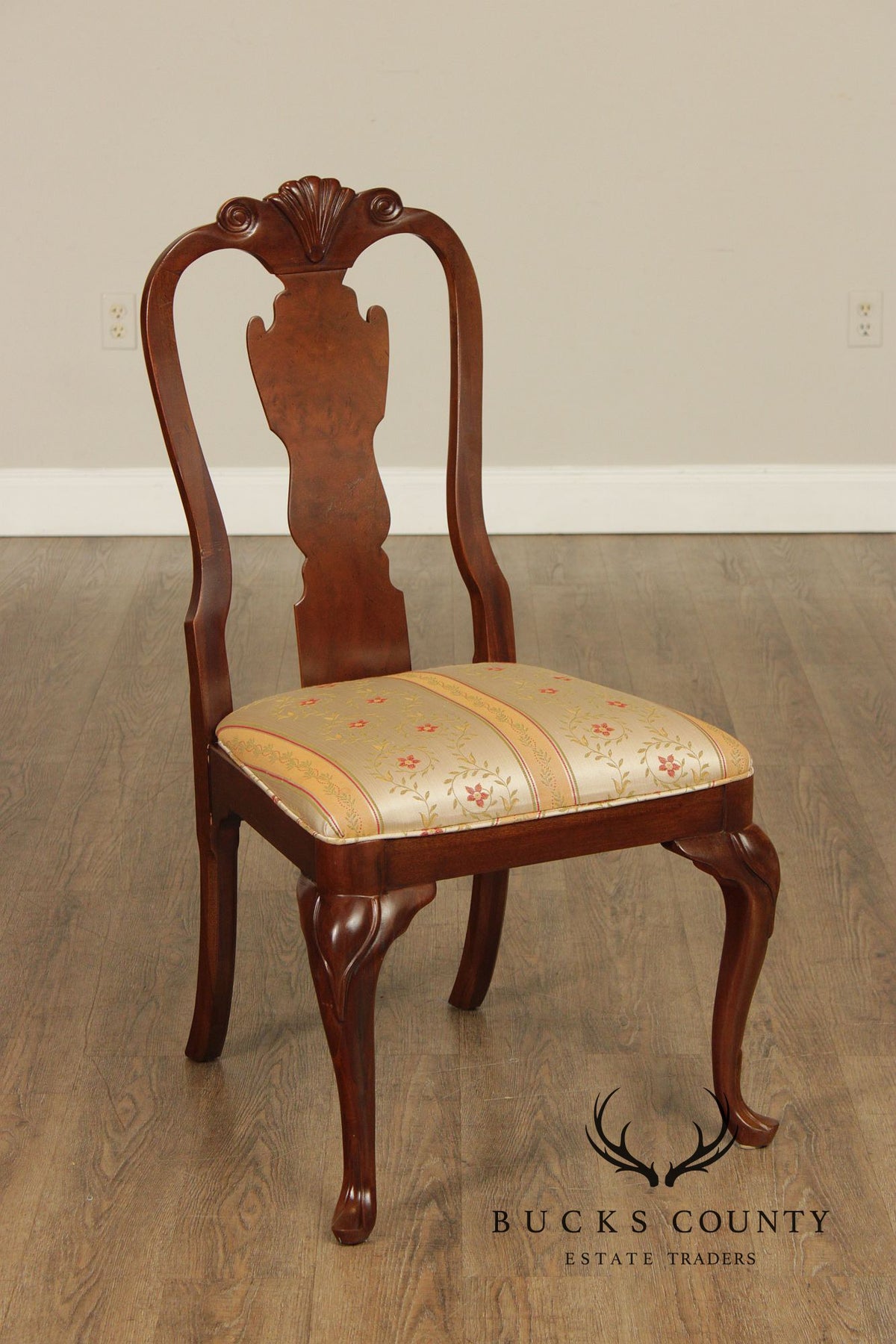 Drexel Heritage Set Of Eight Queen Anne Style Dining Chairs