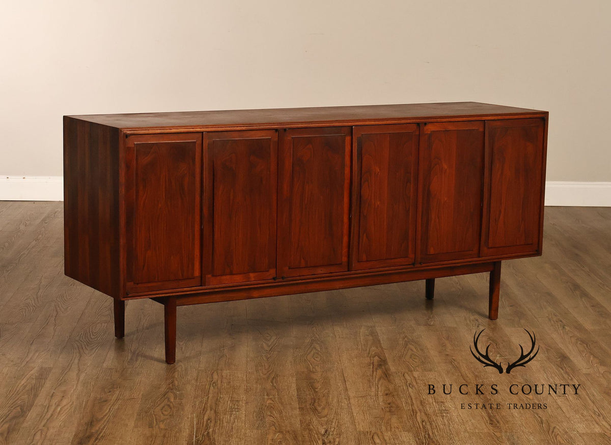 Jack Cartwright Founders Mid Century Modern Walnut Credenza Sideboard