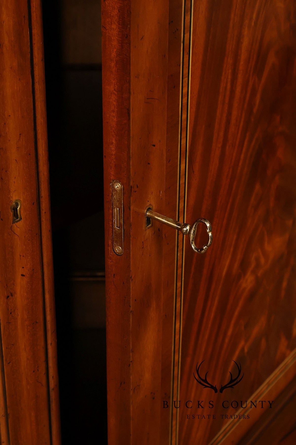Georgian Style Lighted Mahogany Corner Cabinet