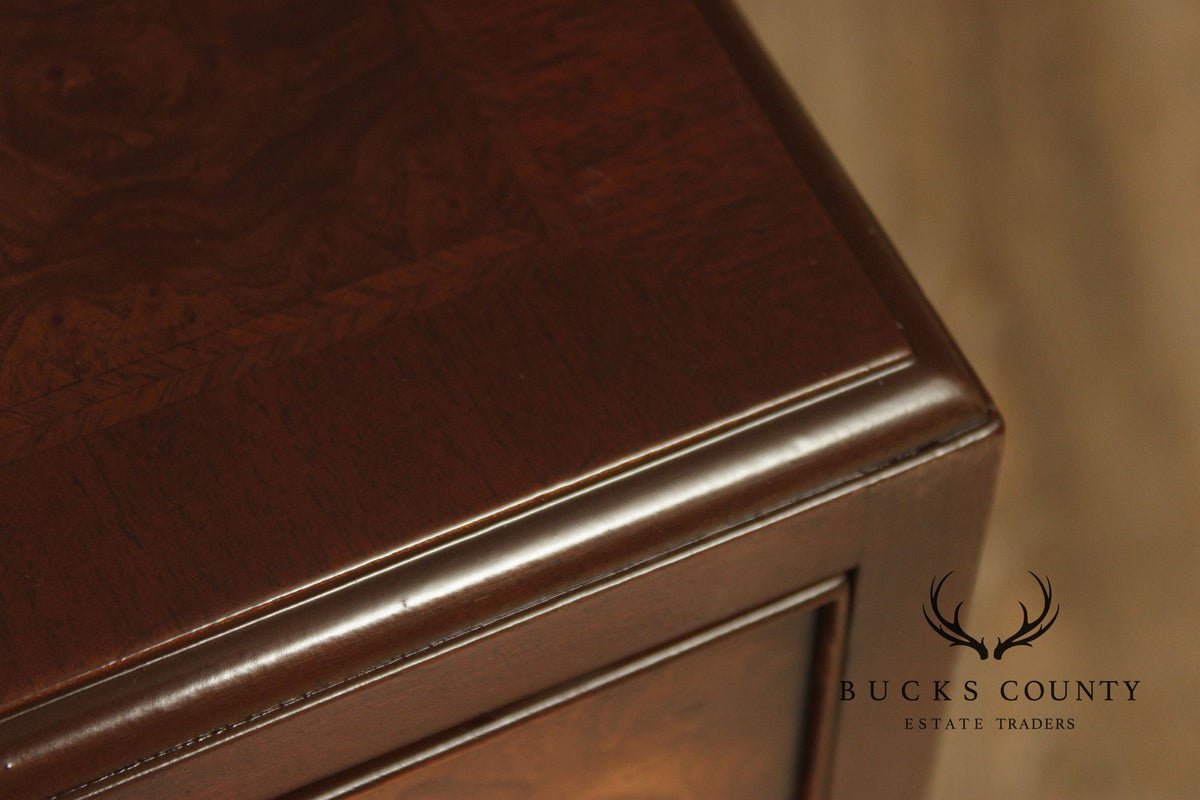 Kittinger Georgian Style Pair of Mahogany Three-Drawer Chests Nightstands
