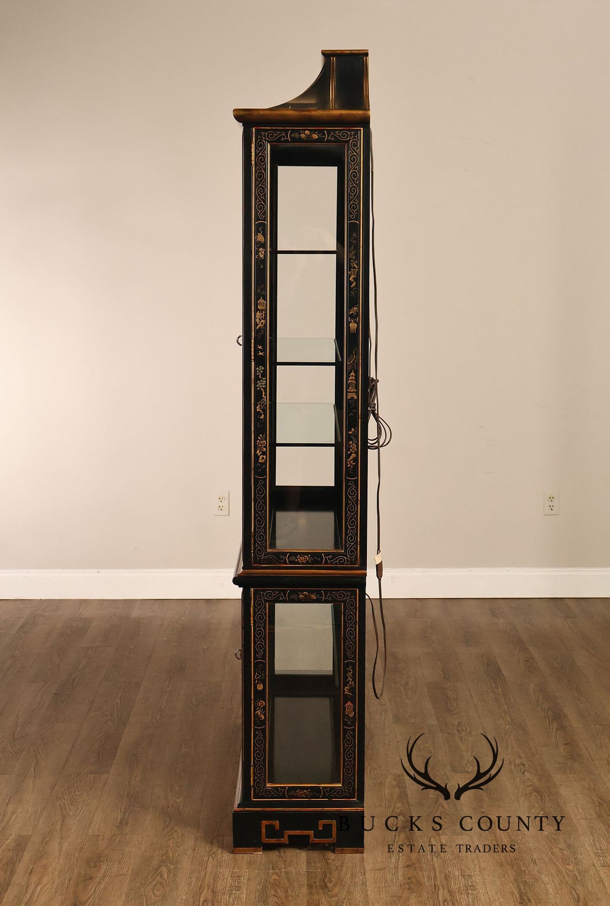 Drexel Heritage Et Cetera Chinoiserie Black Lacquer Pagoda Top Lighted Display China Cabinet